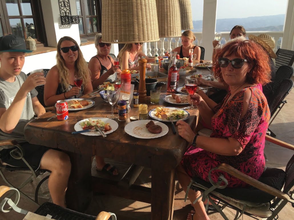 Canillas-rundt-om-bordet Canillas rundt om bordet